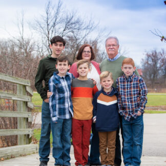 191129_GaryLaurieExtendedFamily_186