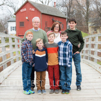 191129_GaryLaurieExtendedFamily_191-PSedit