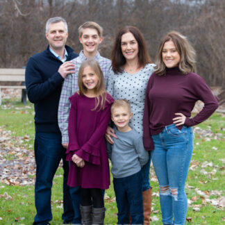 191130_LarryJanExtendedFamily_005-PSedit