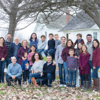 191130_LarryJanExtendedFamily_039-PSedit