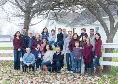 191130_LarryJanExtendedFamily_039-PSedit