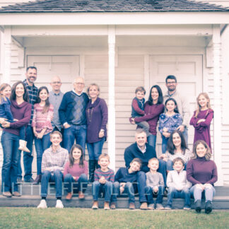 191130_LarryJanExtendedFamily_050-PSedit