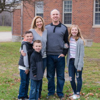 191130_MikeJenniferFamily_001-PSedit