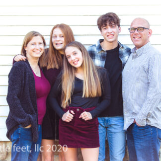 20201108_BradSarahFamily_018-PSedit