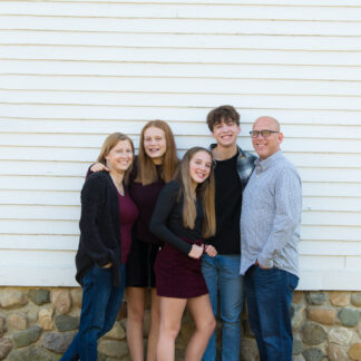 20201108_BradSarahFamily_019-PSedit-2