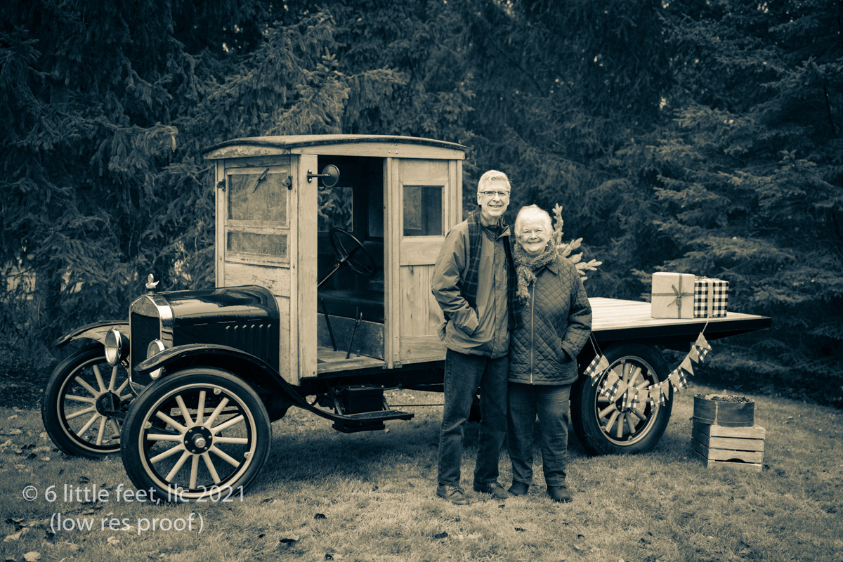 20211121_RayPatChristmasMini_001-2