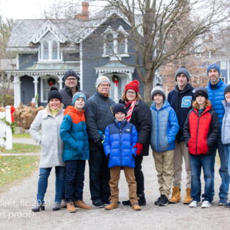 20211126_GaryLaurieExtendedFamily_015