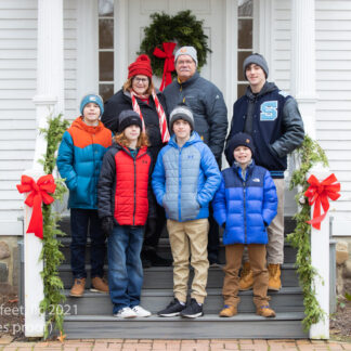 20211126_GaryLaurieExtendedFamily_024-2
