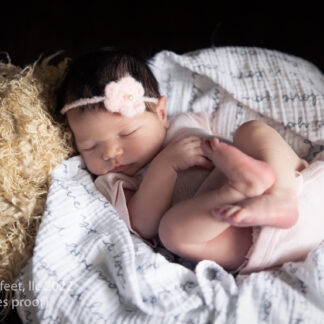 20220605_NatalieNewborn_038-PSedit-2-5