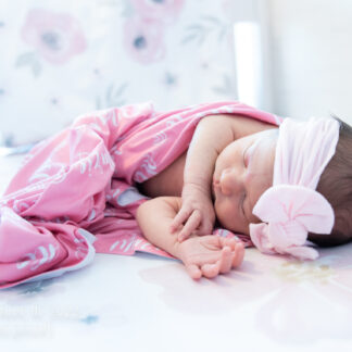 20220625_AllieNewborn_017-2