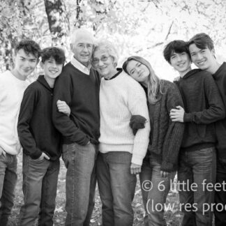 20231118_KenMiriamExtendedFamily_002-2