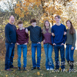 20231118_KenMiriamExtendedFamily_005