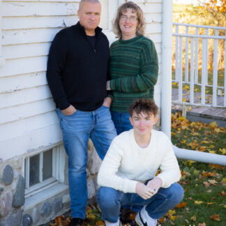 20231118_KenMiriamExtendedFamily_032
